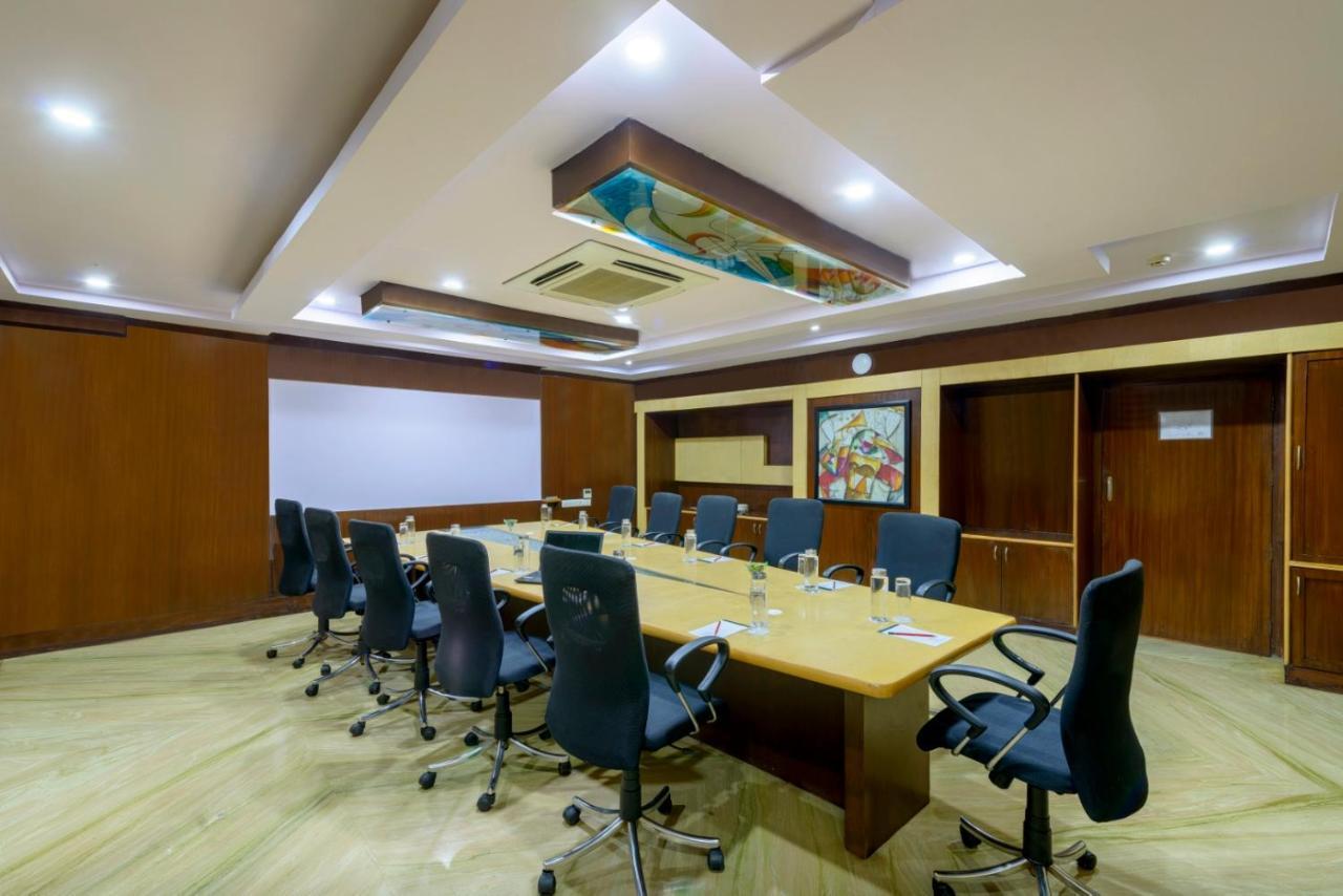 The Fern Residency - Yeshwanthpur Hotel Бангалор Екстериор снимка