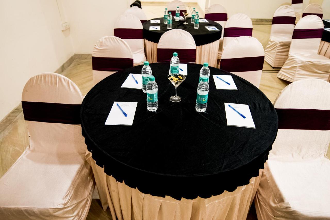 The Fern Residency - Yeshwanthpur Hotel Бангалор Екстериор снимка