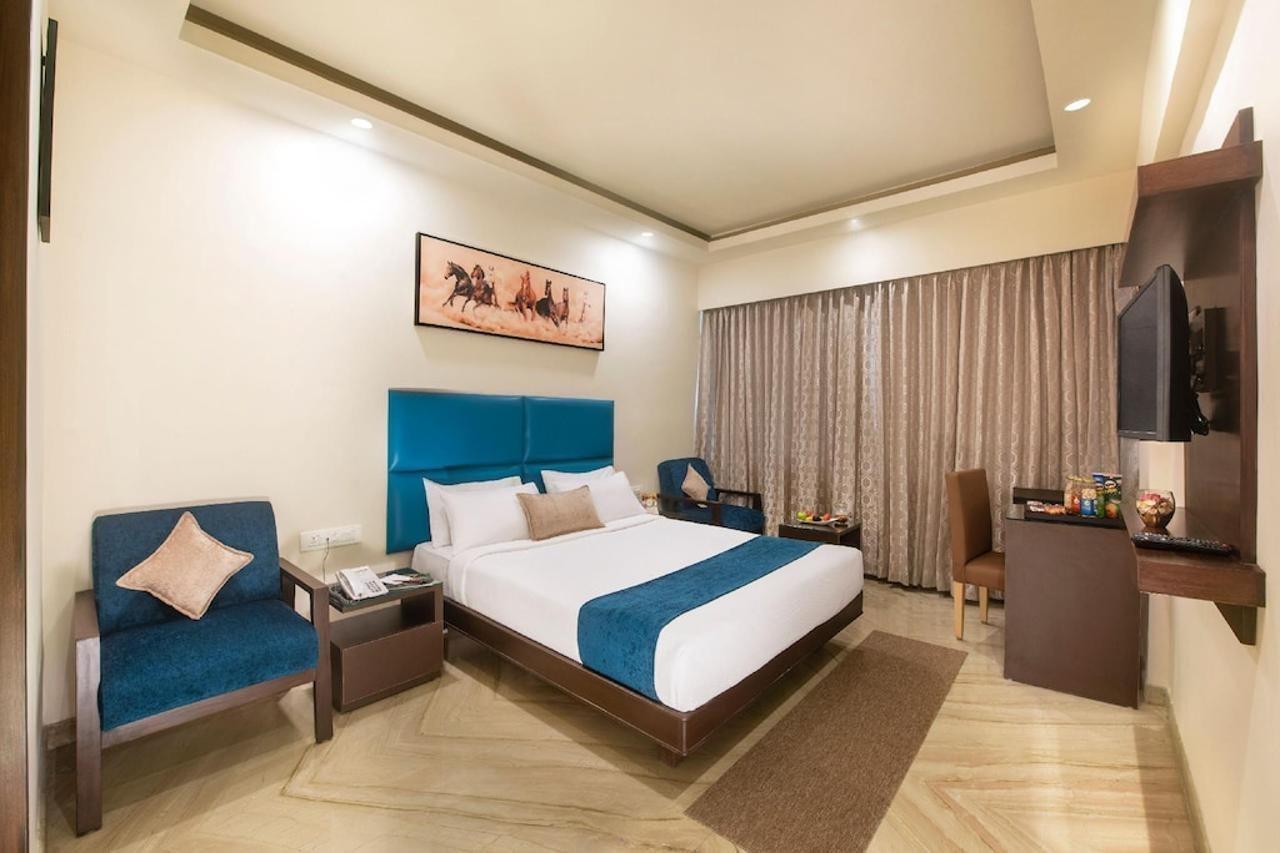 The Fern Residency - Yeshwanthpur Hotel Бангалор Екстериор снимка