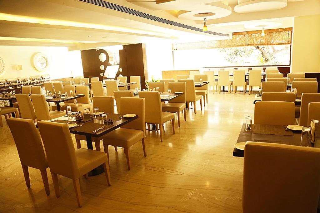 The Fern Residency - Yeshwanthpur Hotel Бангалор Екстериор снимка