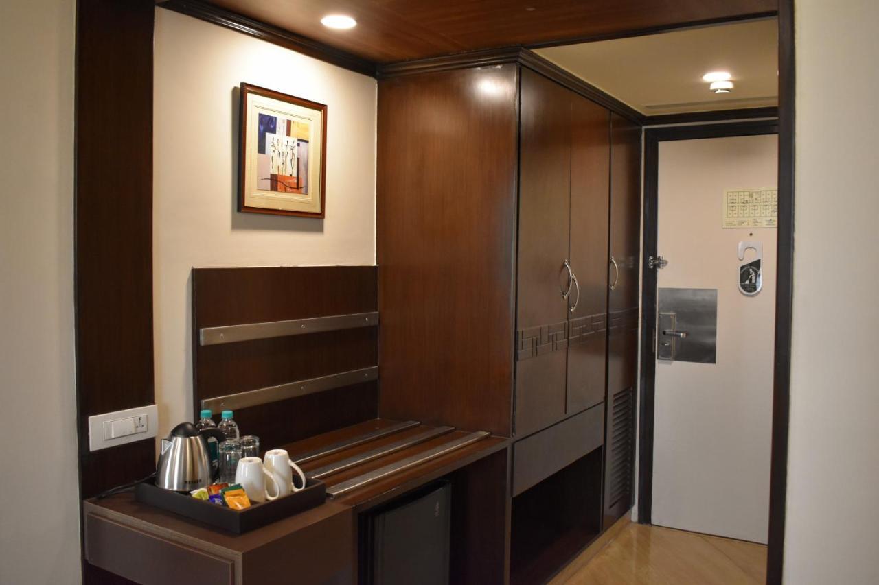 The Fern Residency - Yeshwanthpur Hotel Бангалор Екстериор снимка